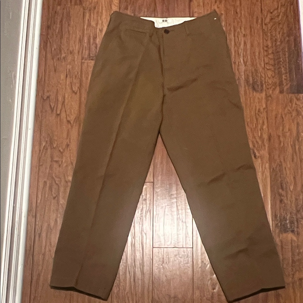 Men's Uniqlo U Brown tapered trouser